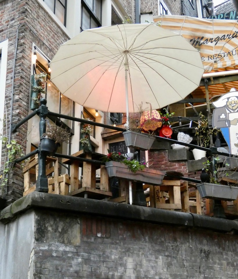 E5D71A6B-A5E0-4763-BB78-60AB416A041D